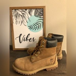 Woman’s Timberland Boots - size 8.5